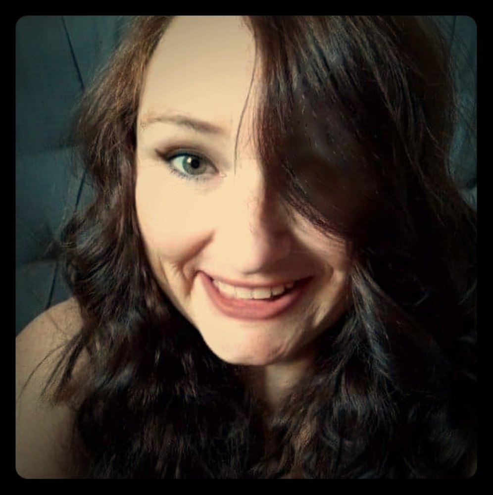 Meet your Posher, Cortney